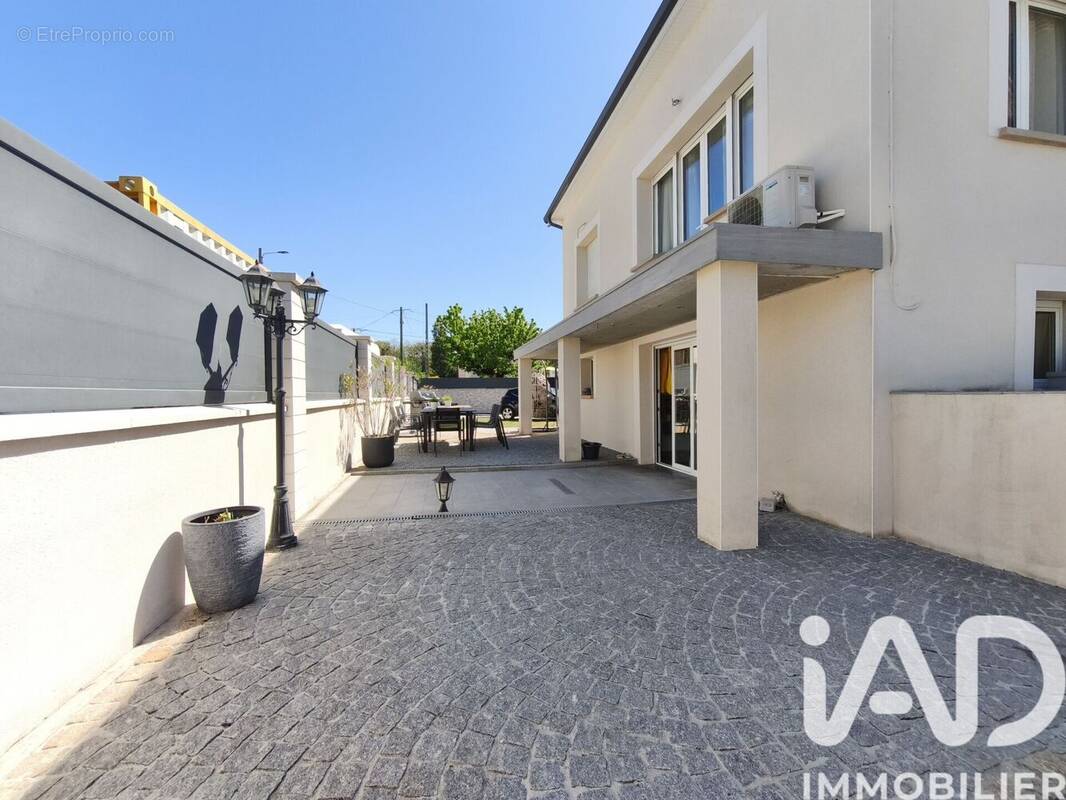Photo 1 - Maison à MITRY-MORY
