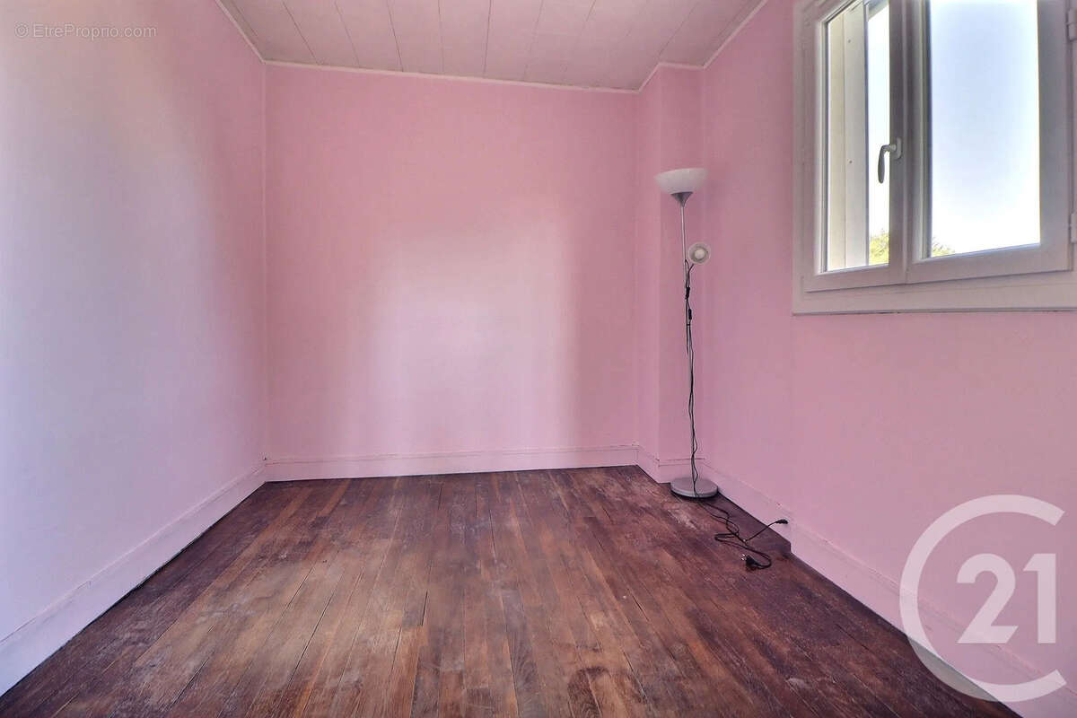 Maison 105 m² à Aulnay-Sous-Bois  - photo 7