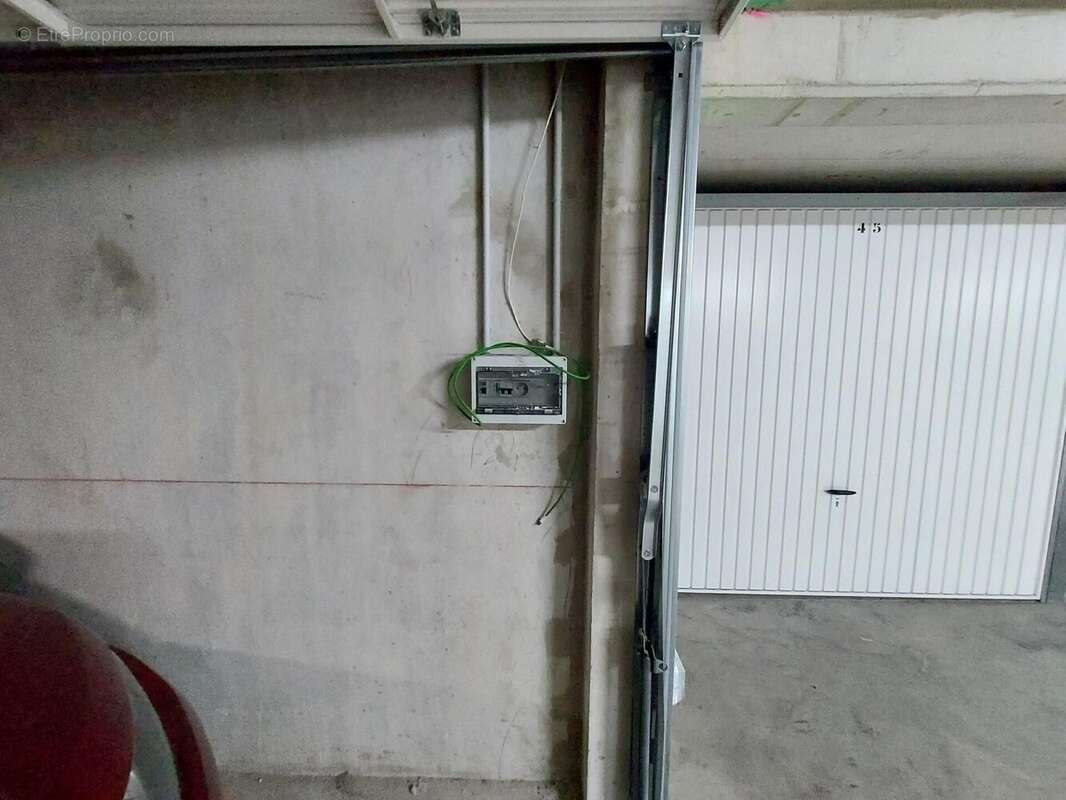 Photo 4 - Parking à VILLENEUVE-LOUBET