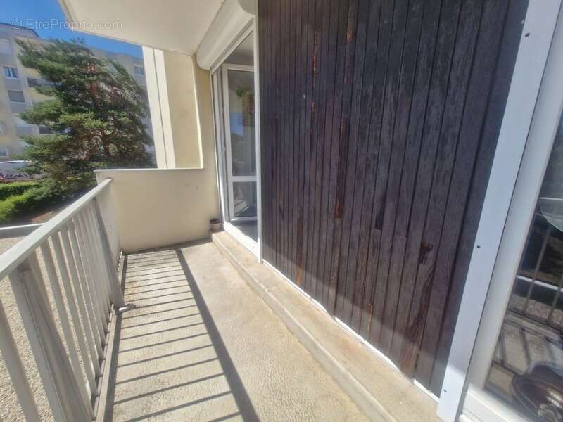 Appartement à UNIEUX