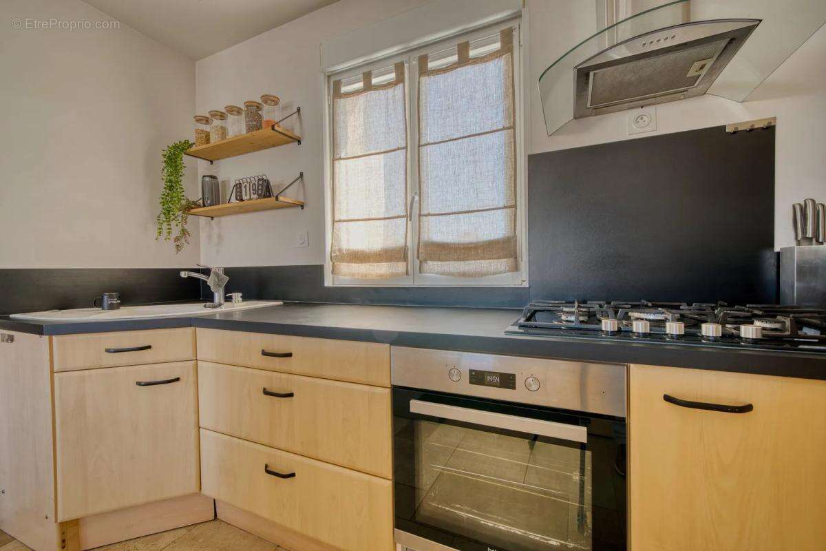 Maison moderne 95m² avec jardin et piscine à Saint-Agnant - photo 6