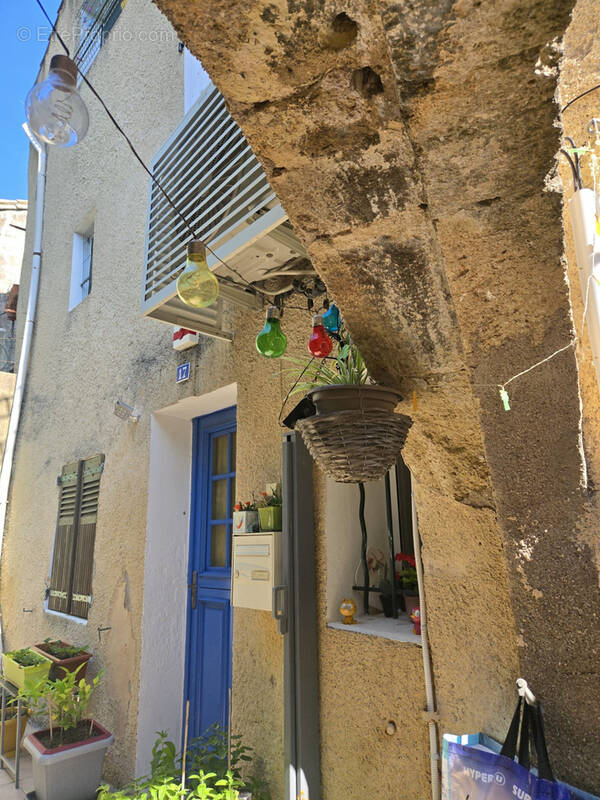 Maison à MONTAGNAC
