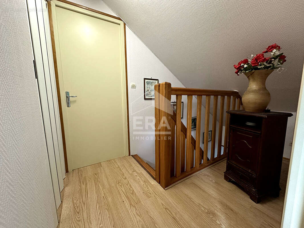 Maison à VILLENEUVE-LA-GUYARD