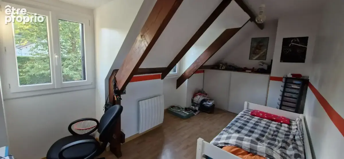 Maison à vendre - Limite Yvetot - 120 m² - 4 chambres - Double garage et grand terrain - photo 10