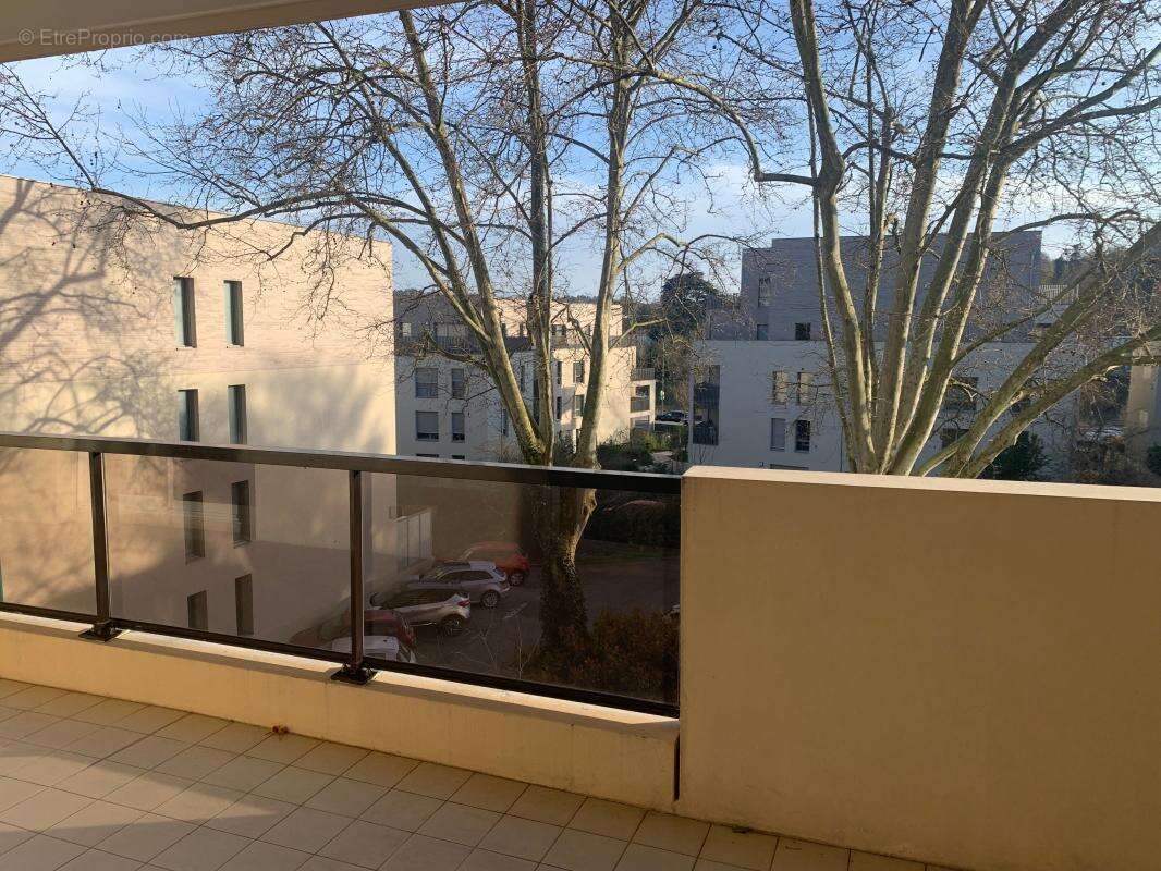 Appartement à FONTAINES-SUR-SAONE