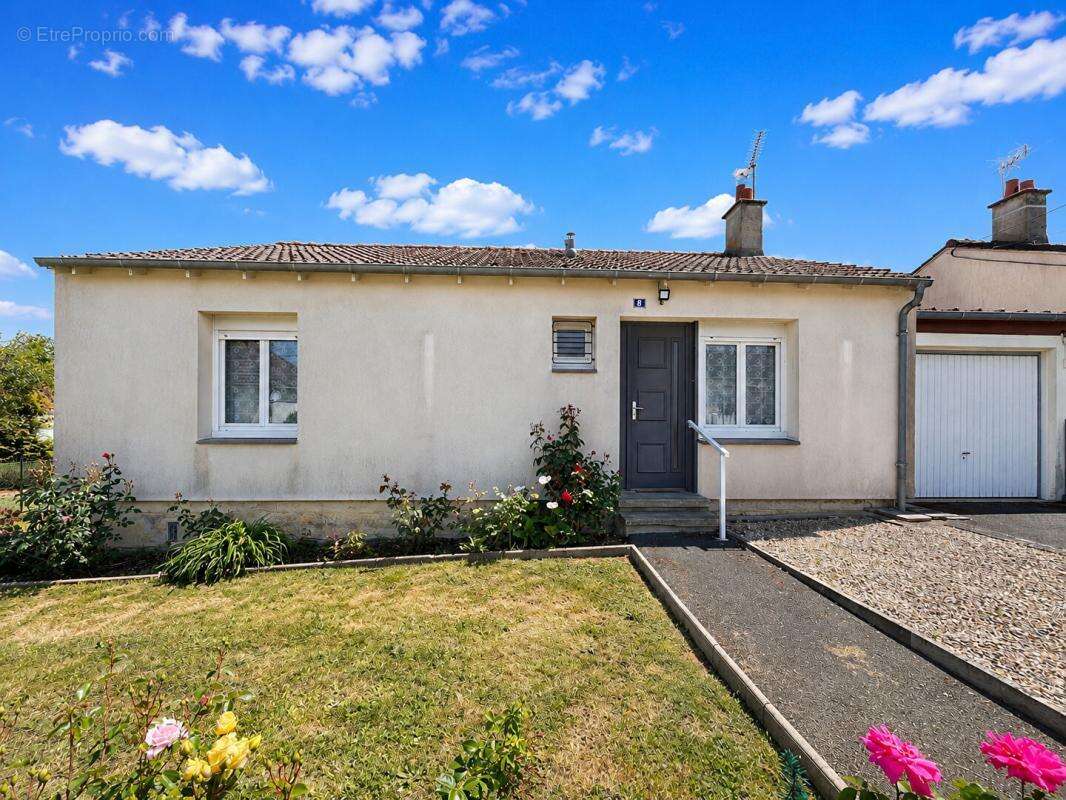 Maison à ECUEILLE