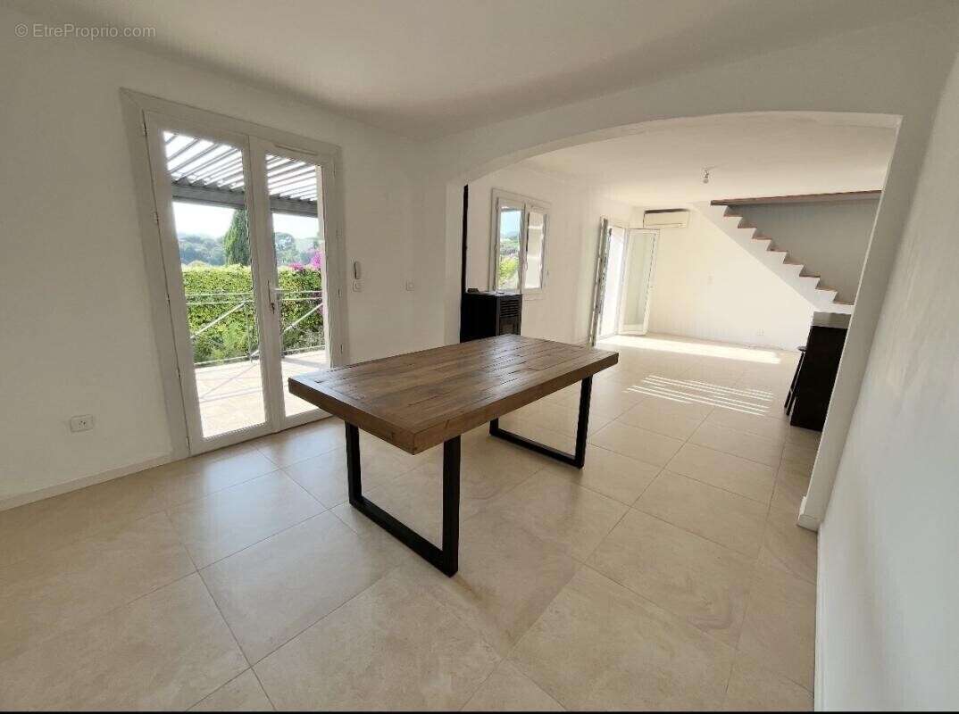 Sainte Maxime - Maison avec piscine - centre ville à pied - photo 3