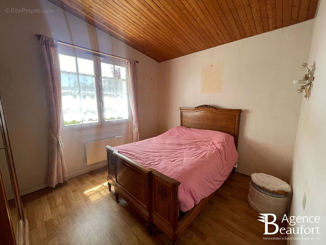 Maison La Chaize Giraud - photo 10