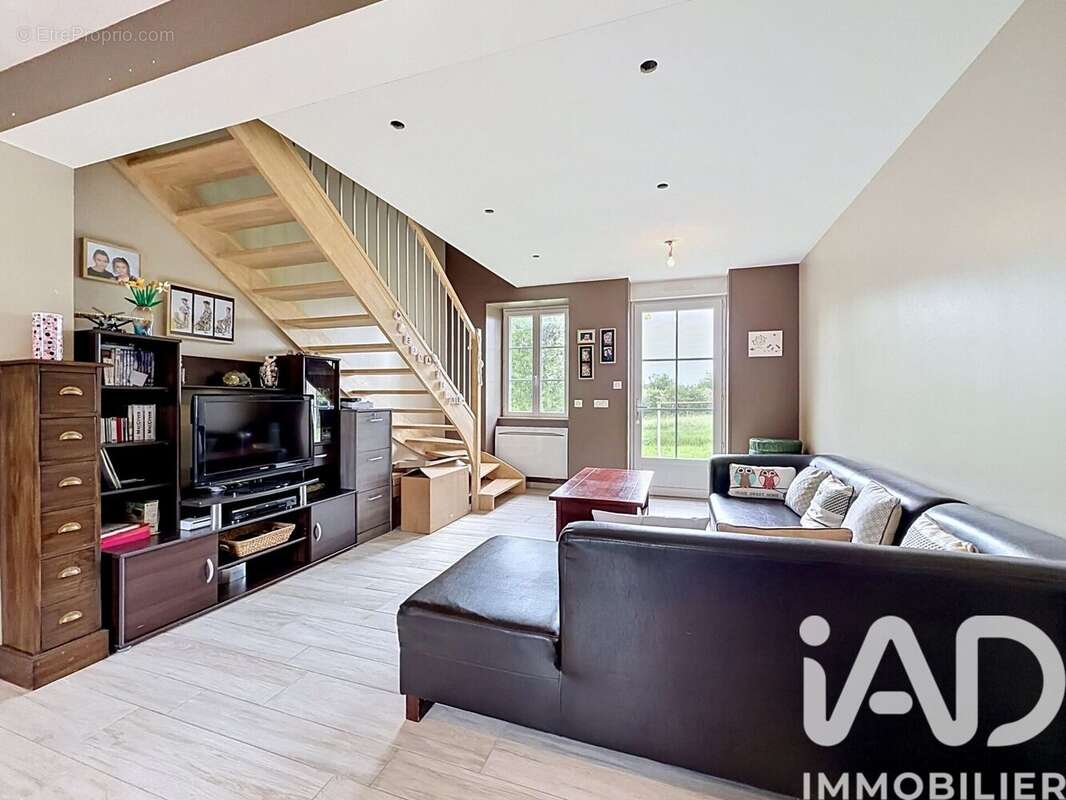 Maison 165 m² à Chavin  - photo 6