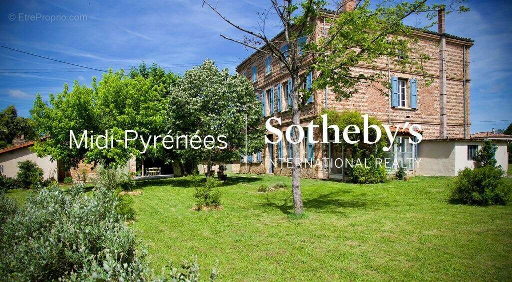 Maison à LISLE-SUR-TARN
