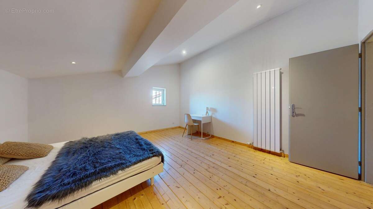 Appartement sur cour avec extérieur au centre de Villefranche-sur-saône - photo 9