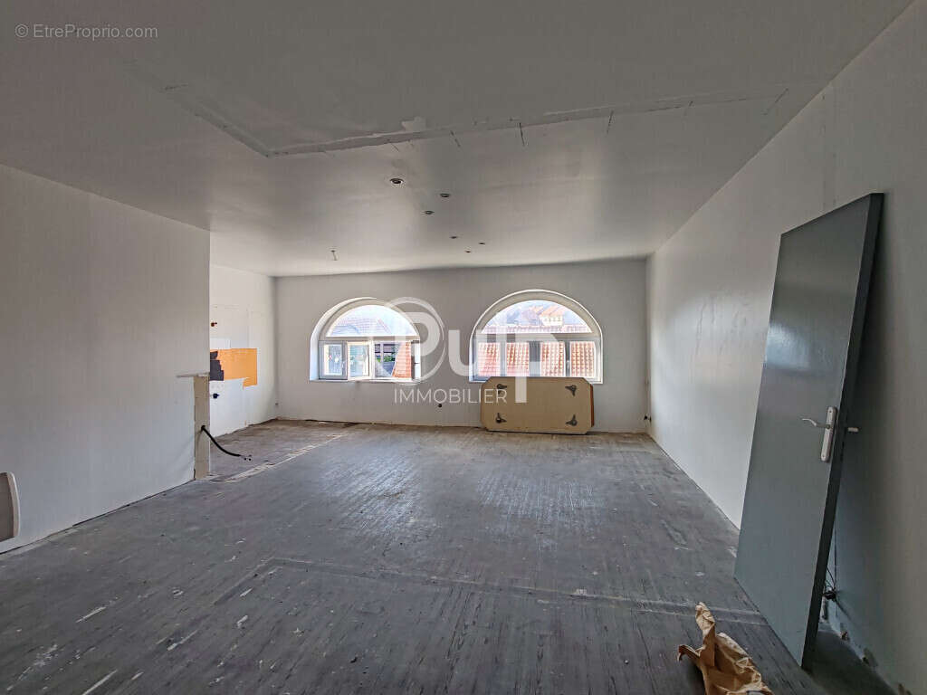 Commerce à CONDETTE