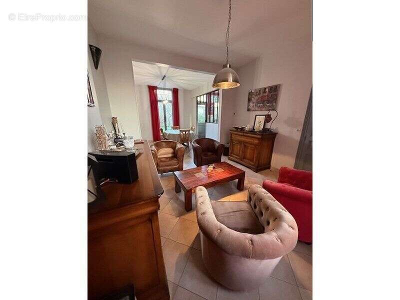 Maison 183 m² à Sens  - photo 2
