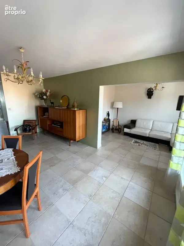 Port Saint-Sauveur   Appartement traversant de 90 m2 avec balcon, garage et vue dégagée - photo 2