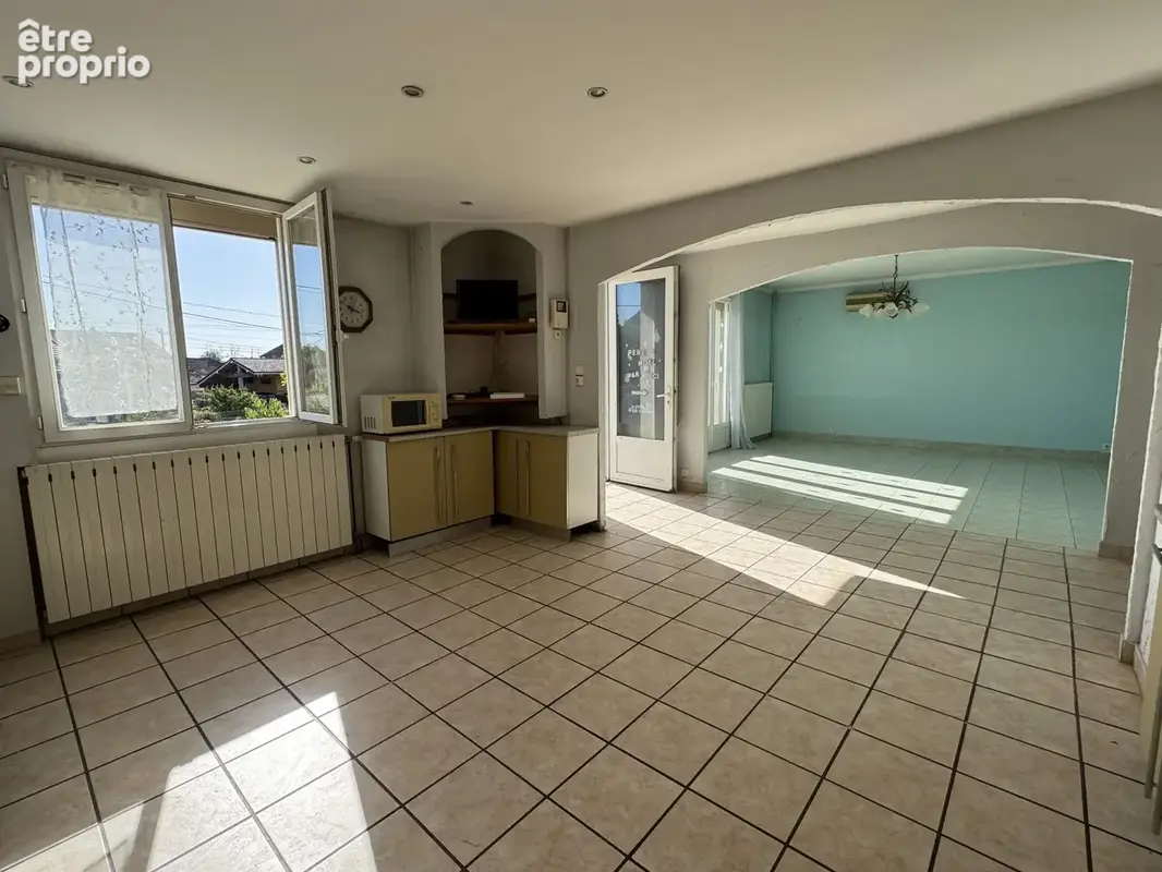 Maison 10 pièces 255 m² à vendre à Chaussin (39120) - photo 4