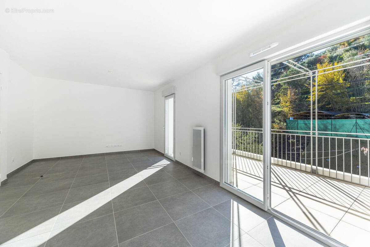 Photo 1 - Appartement à SAINT-ANDRE-DE-LA-ROCHE