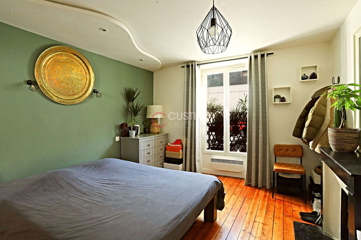 Appartement à PARIS-18E