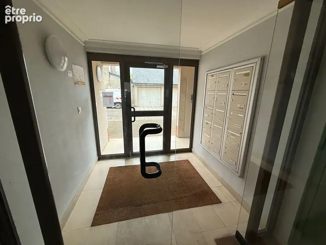 Superbe Appartement 2 chambres avec ascenseur, Centre Vendôme - photo 9