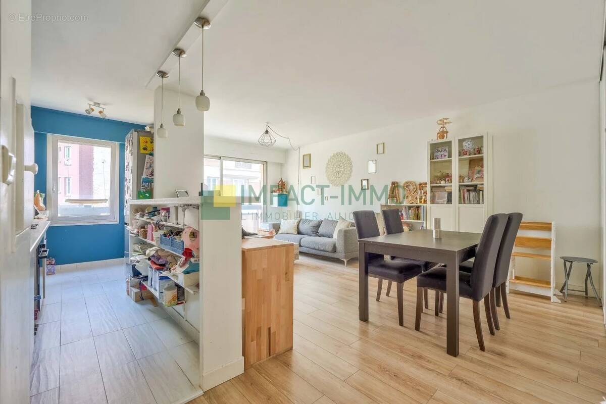 Appartement à CLICHY