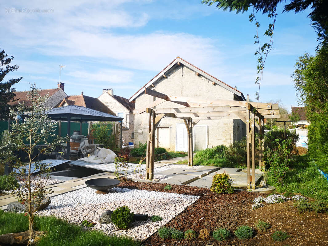 Maison à LA FERTE-ALAIS