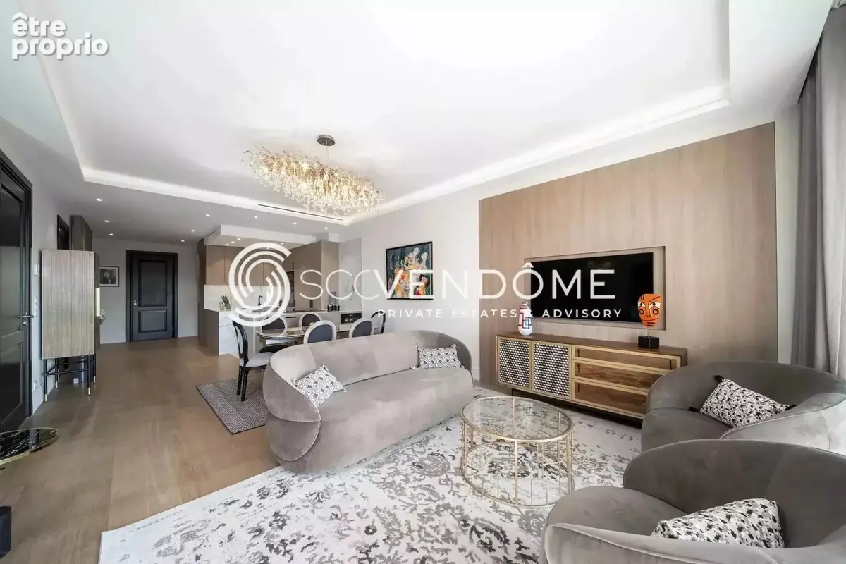 Cannes croisette appartement renove 3 chambres 110m²  vue mer a vendre - photo 4
