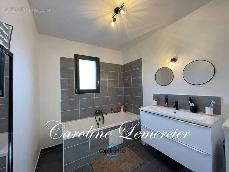 Maison à CONNERRE