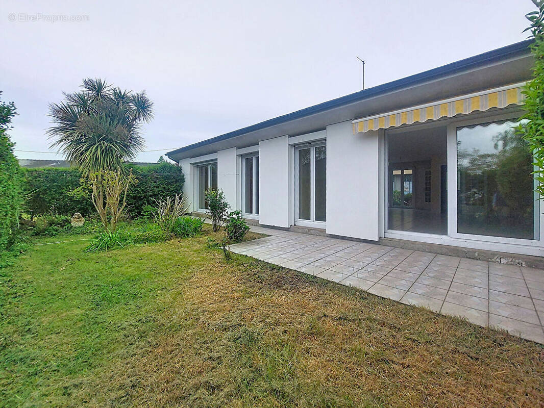 Maison à SAINTE-LUCE-SUR-LOIRE