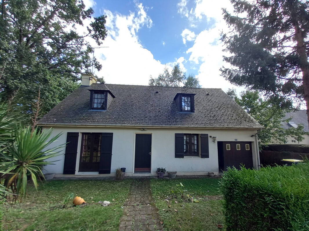 Maison à LA CHAPELLE-JANSON