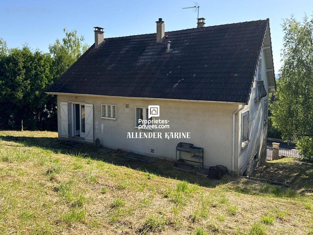 Maison à PARON