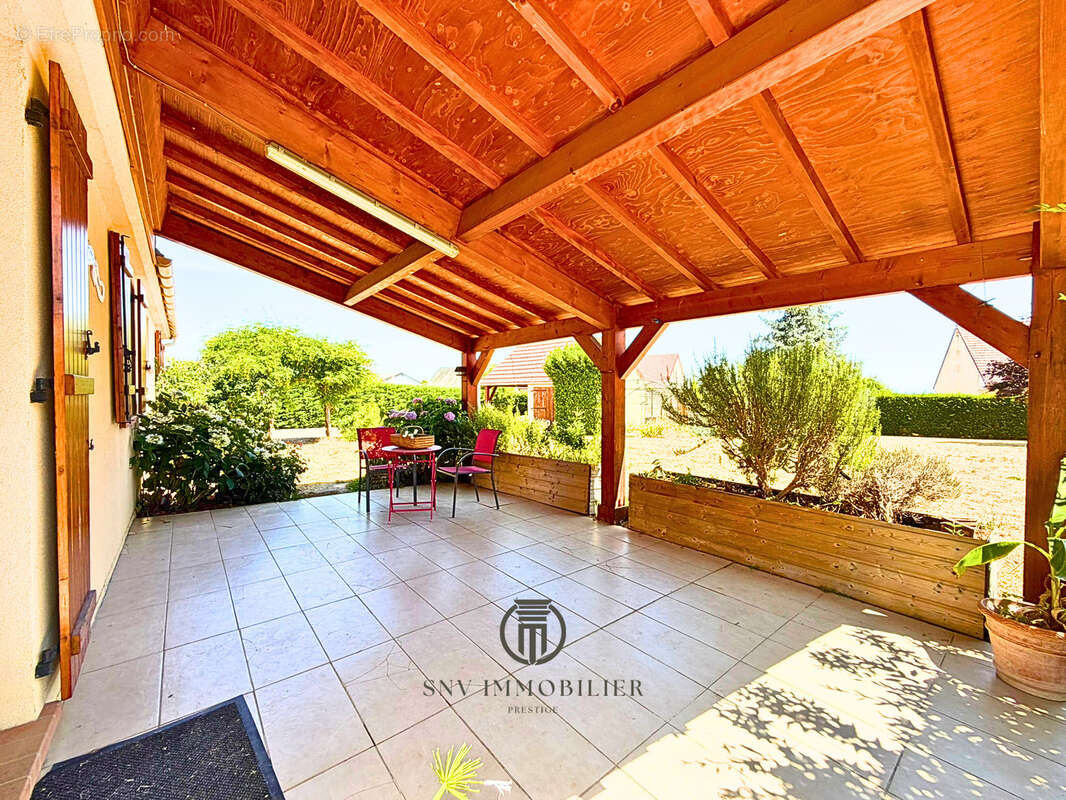 Maison de plain-pied avec jardin arboré   105 m2   4 chambres - photo 3