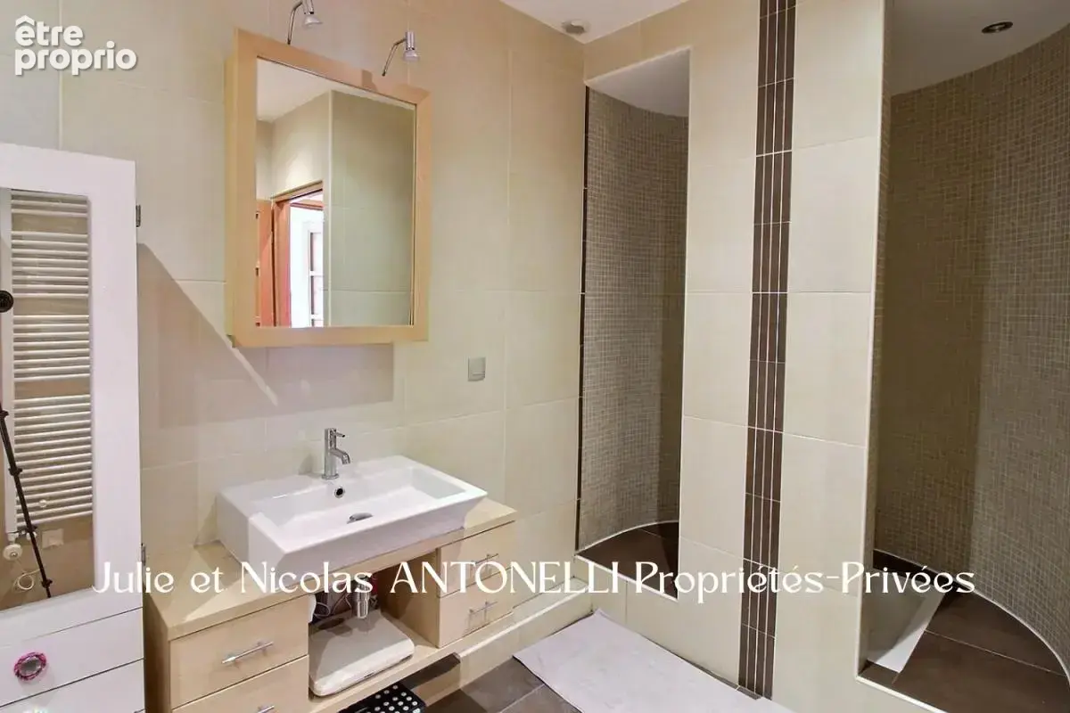 Appartement  3 pièce(s) 124 m2 - photo 9