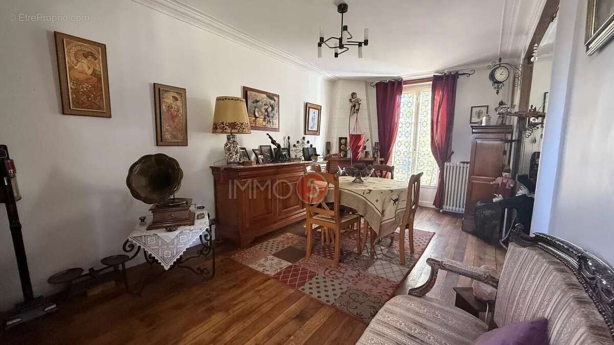 Maison à VILLEMOMBLE