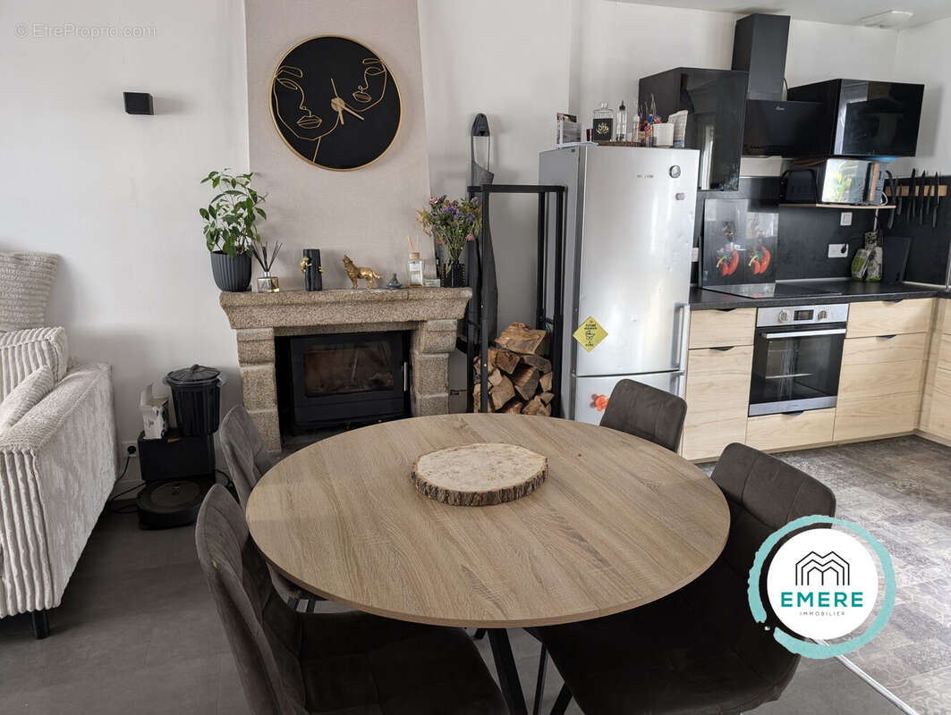 Maison 80 m² à Saint-James  - photo 4