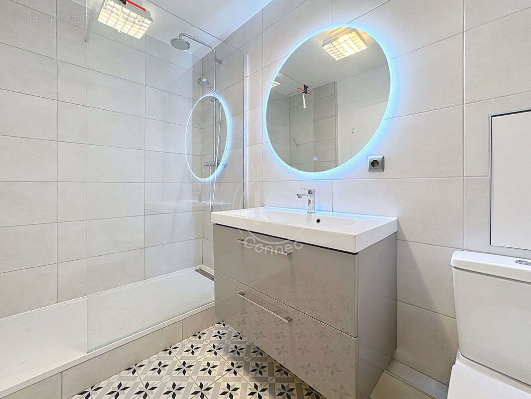 Appartement à LA MULATIERE