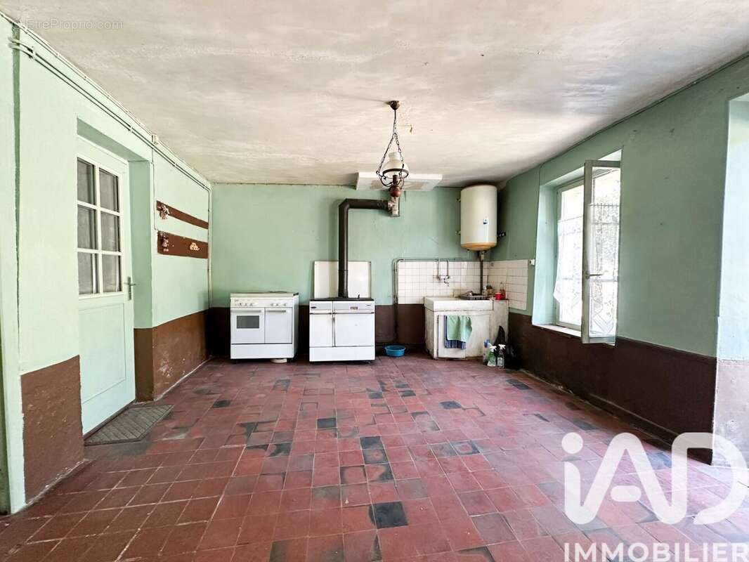 Photo 2 - Maison à MONTREUIL-AUX-LIONS