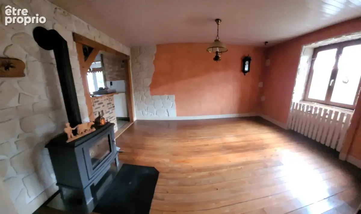 Maison T6 151 m2 habitables rénovée sur 8 ares de terrain avec grange - photo 6