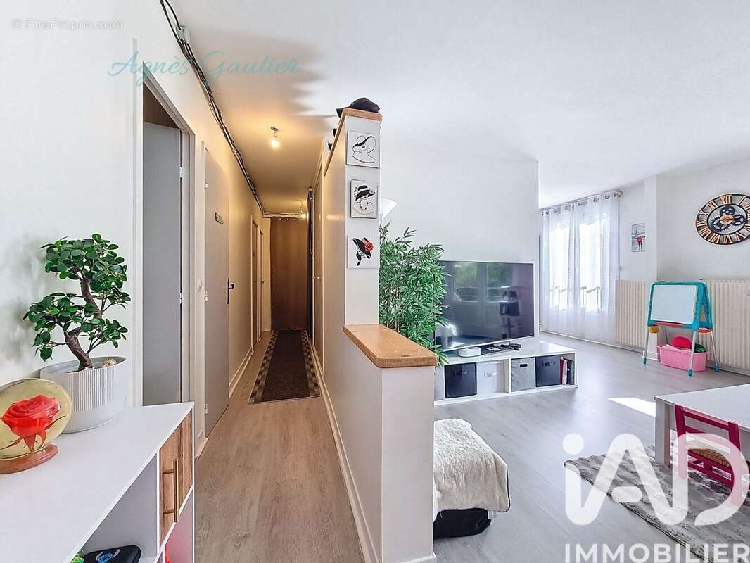 Photo 2 - Appartement à BOISSY-SAINT-LEGER