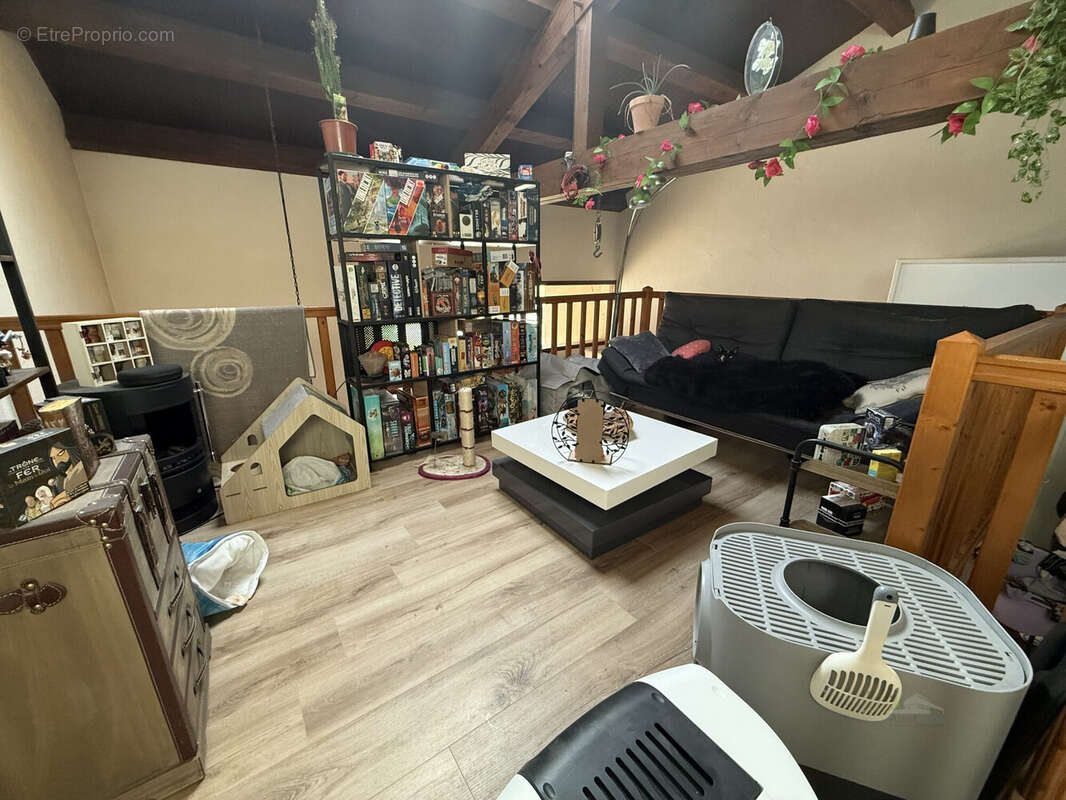 Appartement 76 m² à Chatuzange-Le-Goubet  - photo 7