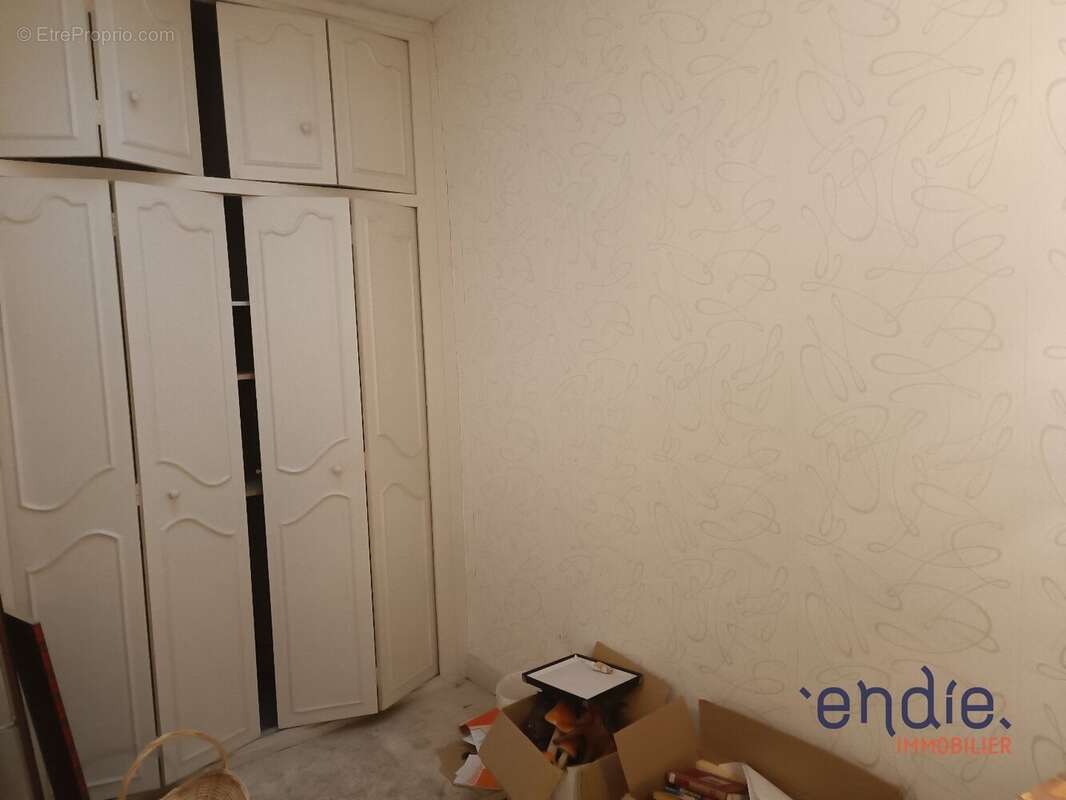 Commerce à COSNE-D&#039;ALLIER