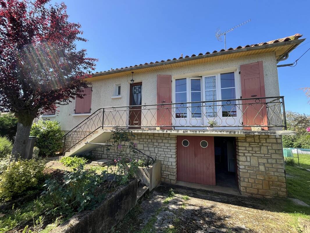Maison à CHASSENEUIL-SUR-BONNIEURE