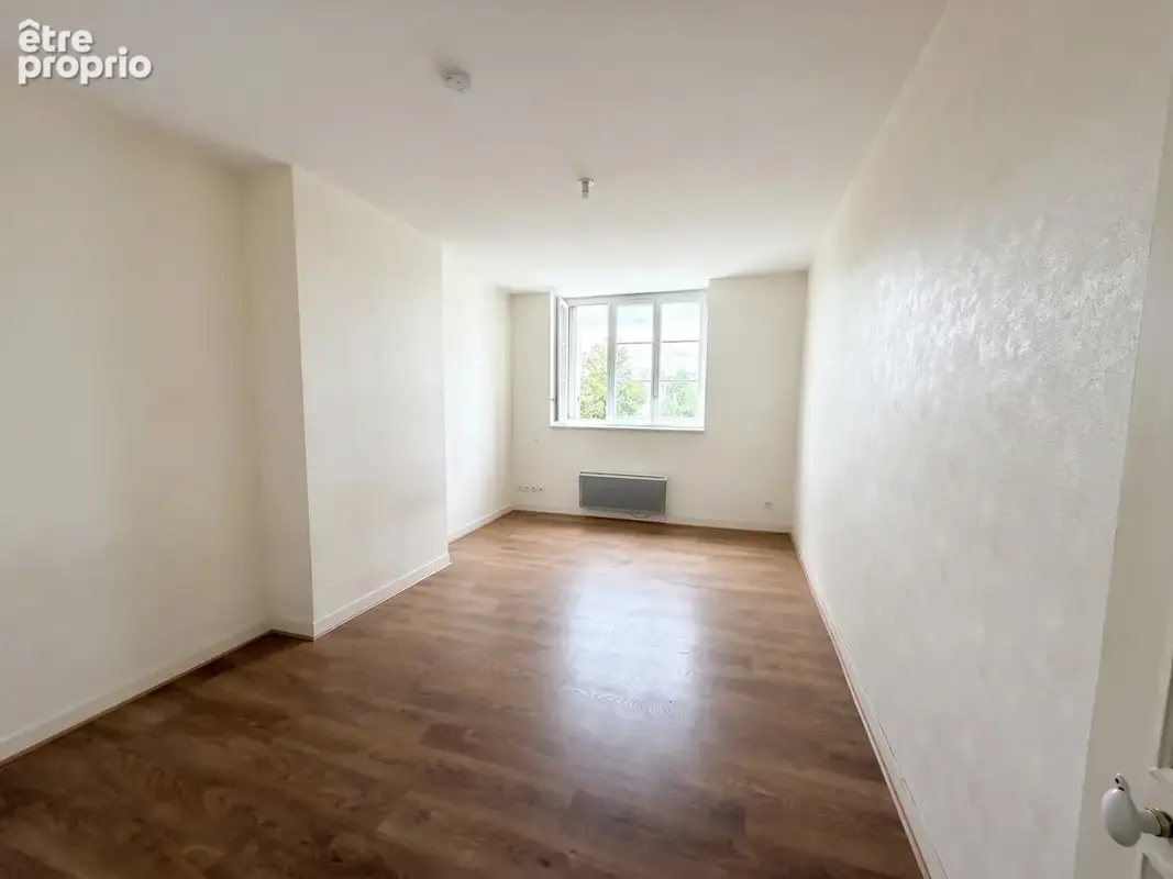ORLÉANS HYPER-CENTRE — Appartement T2 lumineux avec fort potentiel patrimonial - photo 3