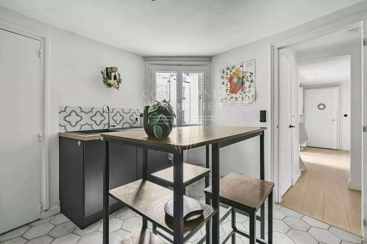 Appartement à PARIS-7E