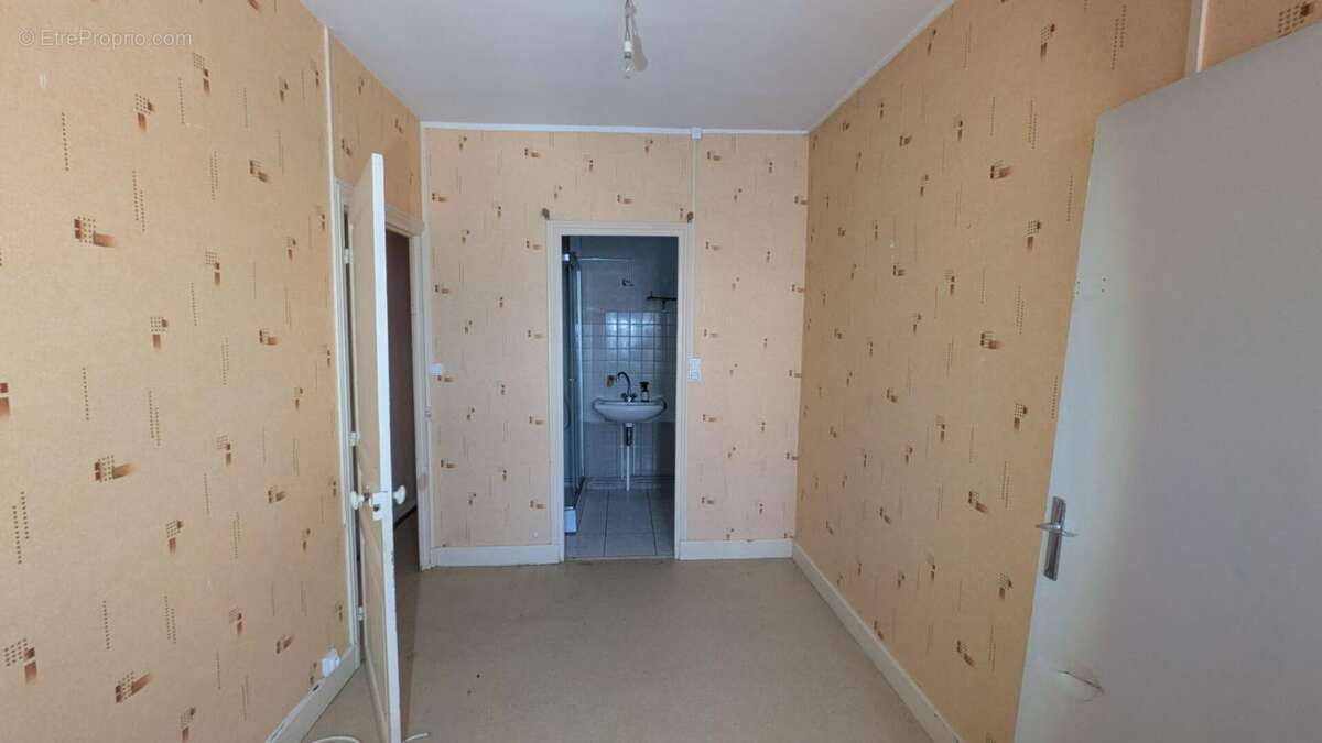 Appartement à SAINT-GERAND-LE-PUY