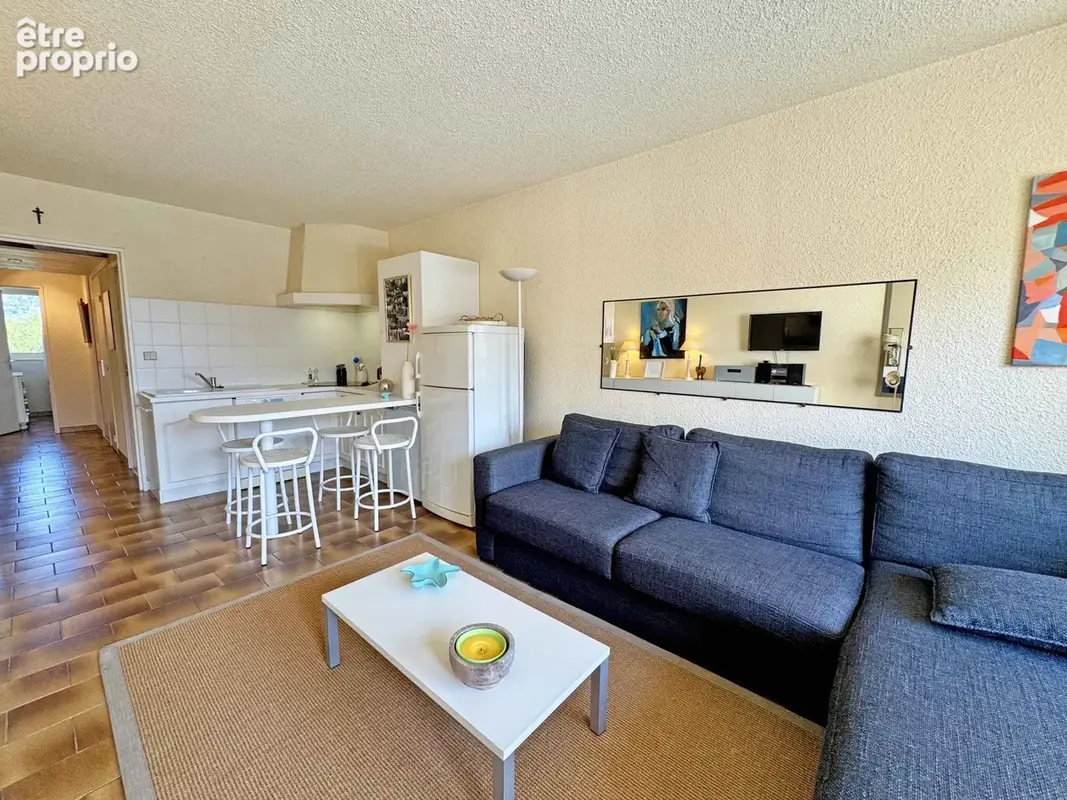 Vence - Appartement de 2 pièces avec terrasse, résidence avec piscine - photo 3