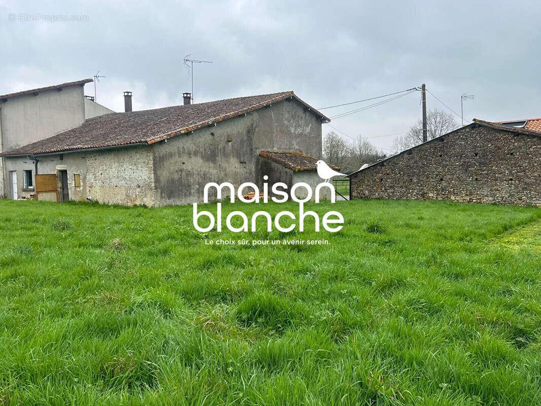Maison à VERRUYES