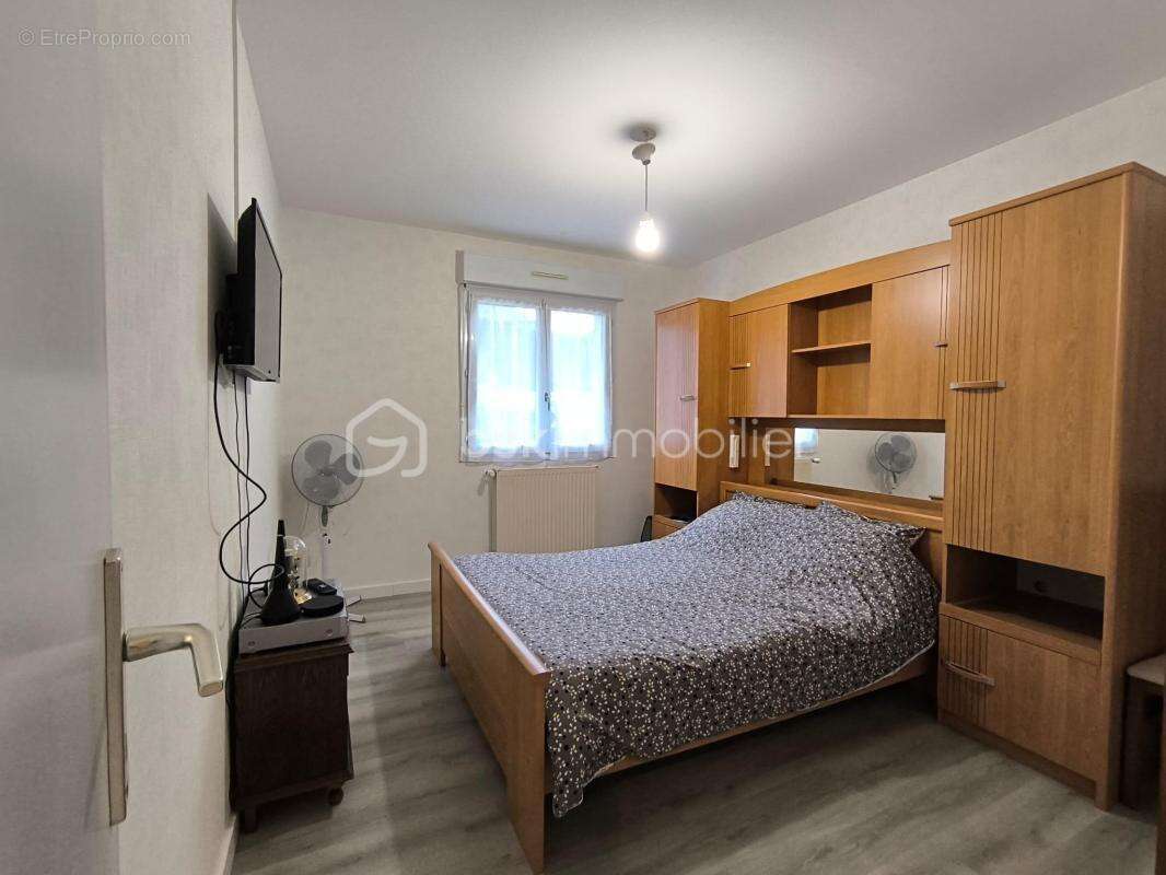 Maison à LA CHAPELLE-DE-GUINCHAY