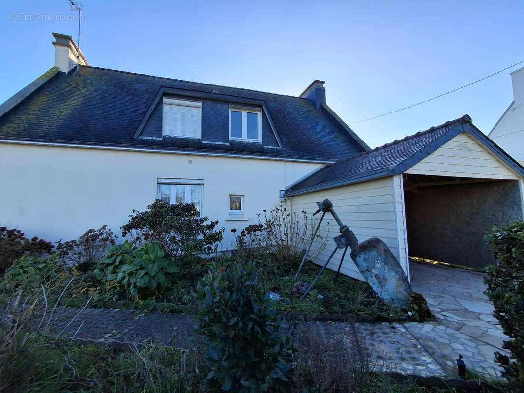 Maison à TREFFIAGAT