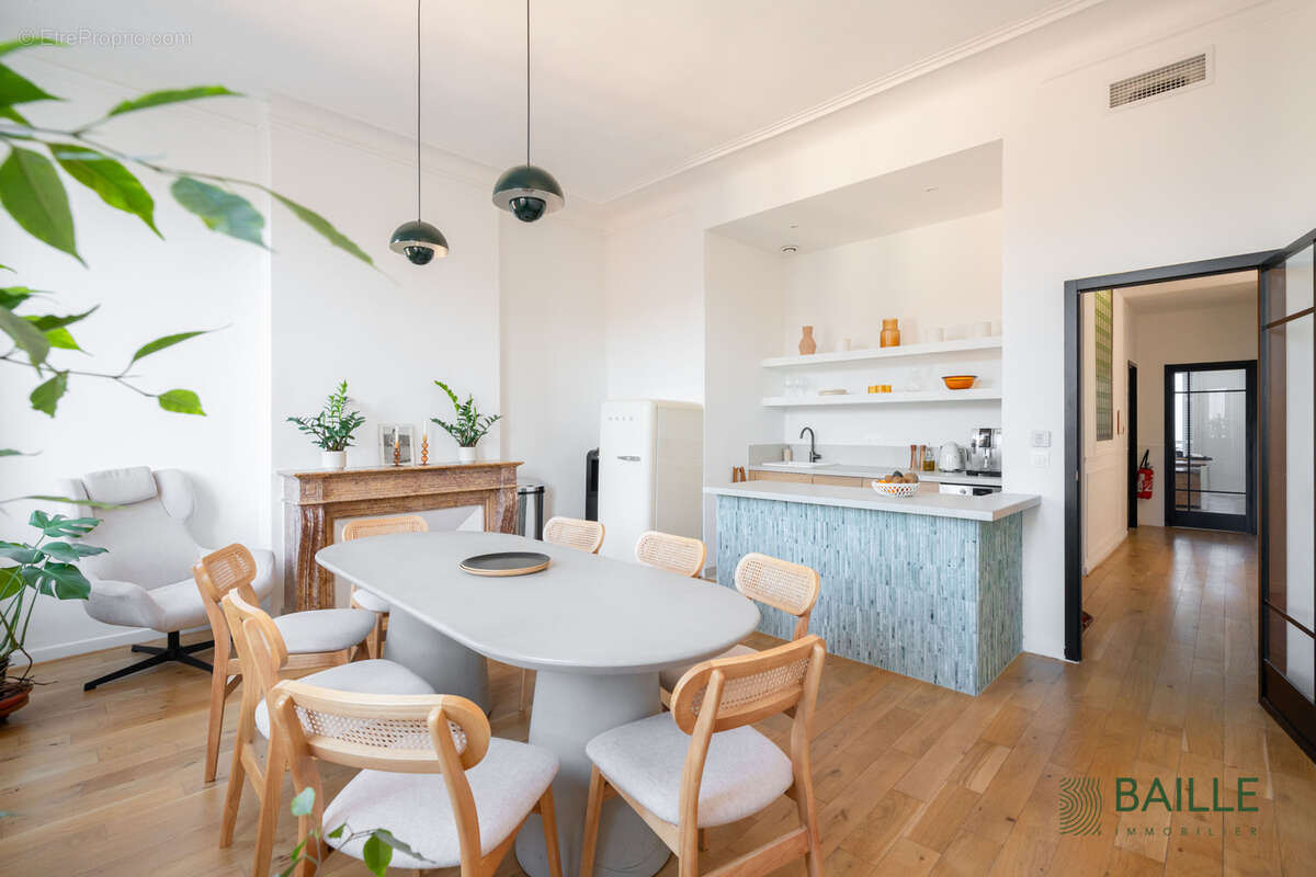 Appartement à MARSEILLE-6E