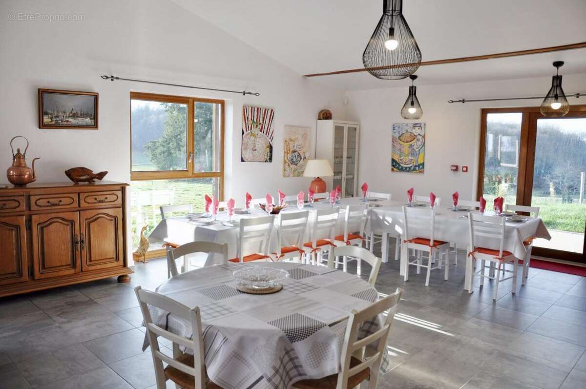 Maison à SAINT-PRIEST-LA-FEUILLE