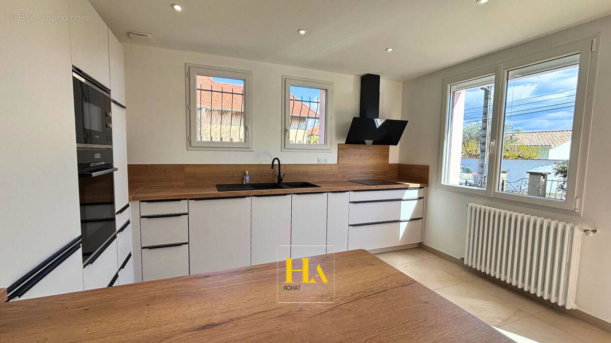 Maison à ROMANS-SUR-ISERE